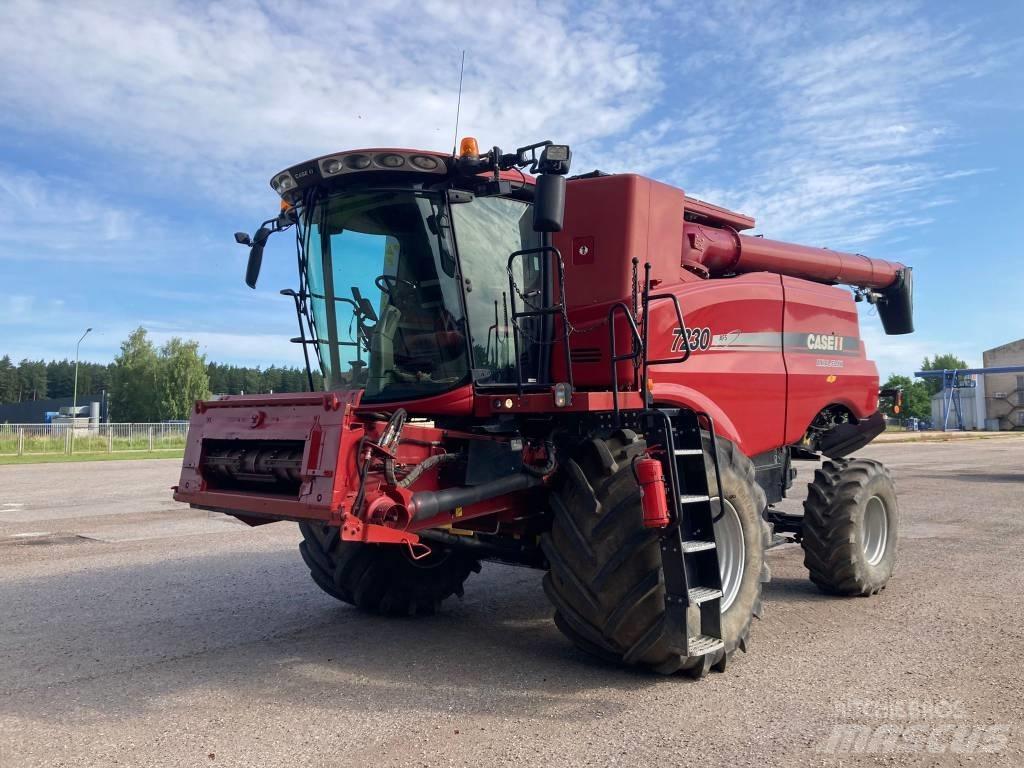 Case IH 7230 Sklízecí mlátičky