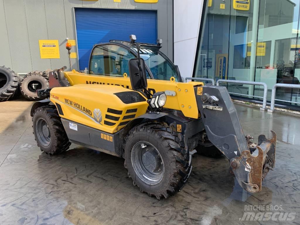 New Holland TH5.26 Teleskopické manipulátory