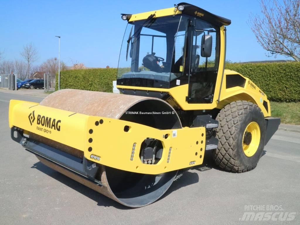 Bomag BW 211 D-50 Tahačové válce