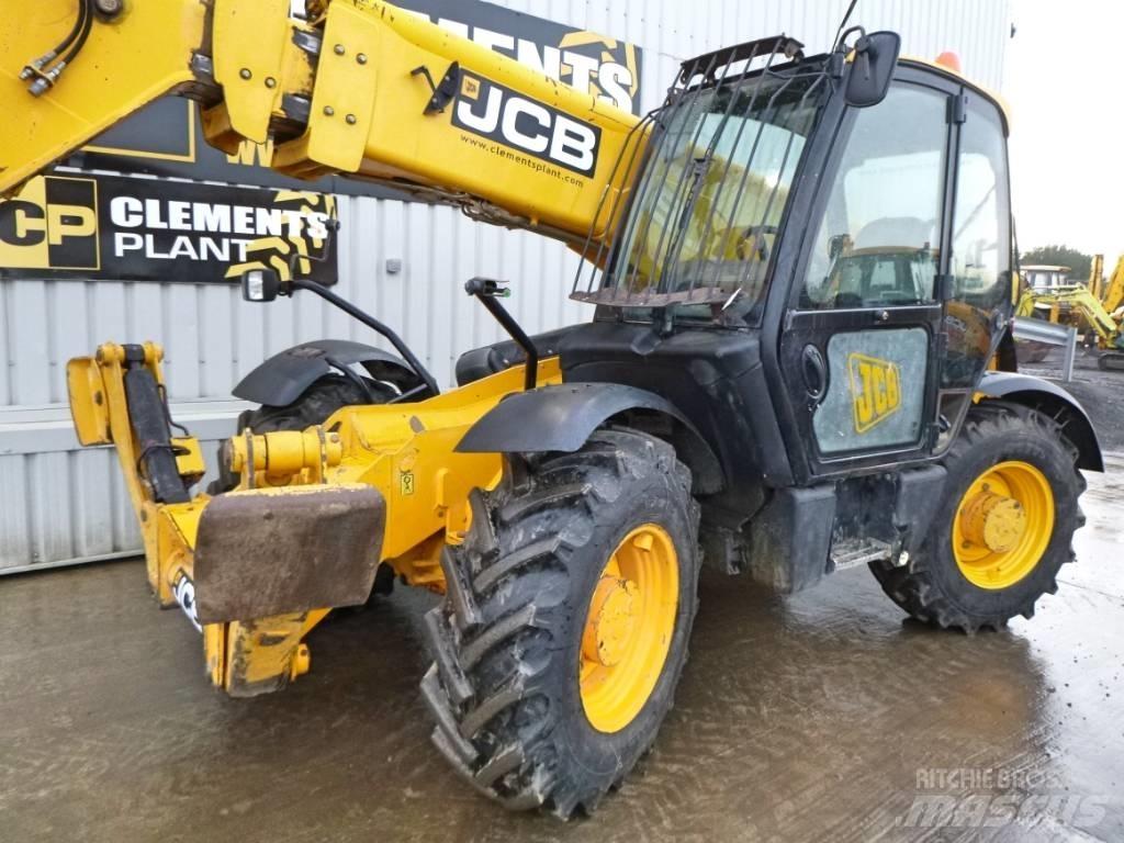 JCB 535-125 Teleskopické manipulátory