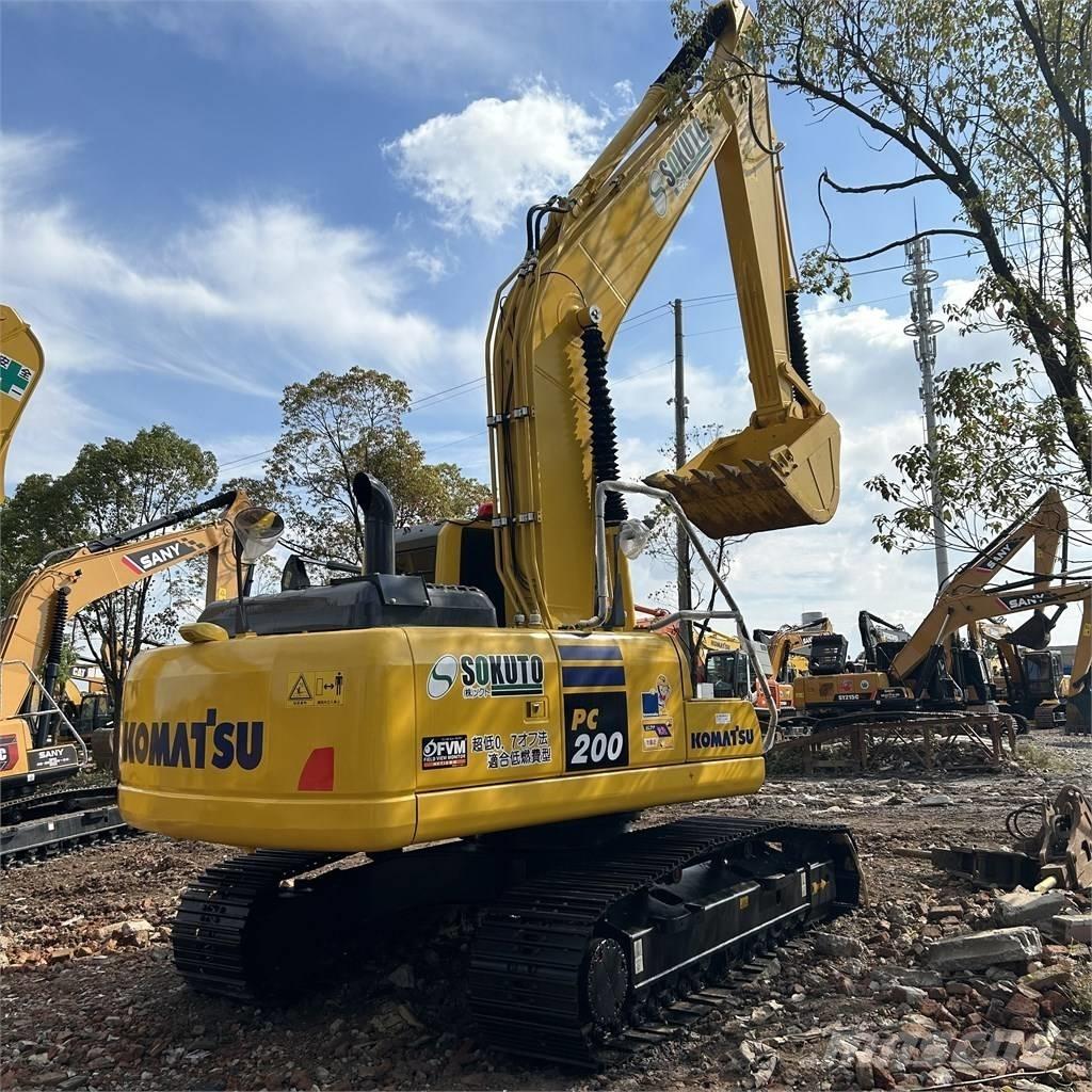 Komatsu PC200-8MO Pásová rýpadla