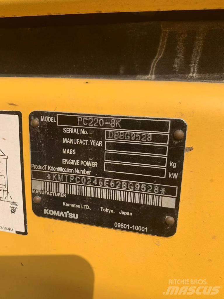 Komatsu PC 220-8 Midi rýpadla 7t - 12t