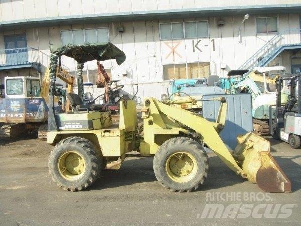Mitsubishi WS300A Kolové nakladače