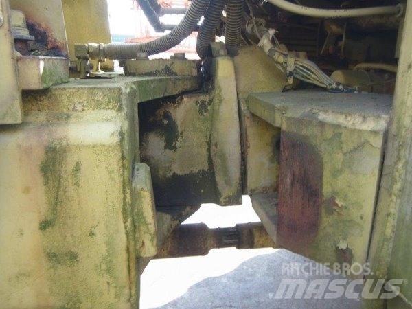 Mitsubishi WS300A Kolové nakladače