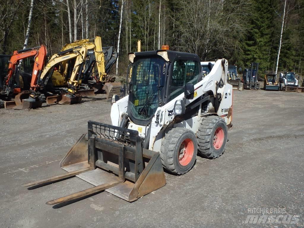 Bobcat S 530 Smykem řízené nakladače