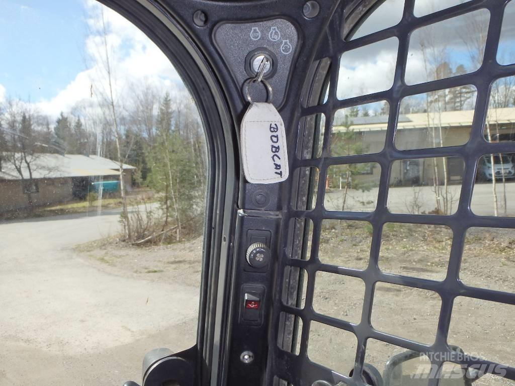 Bobcat S 530 Smykem řízené nakladače