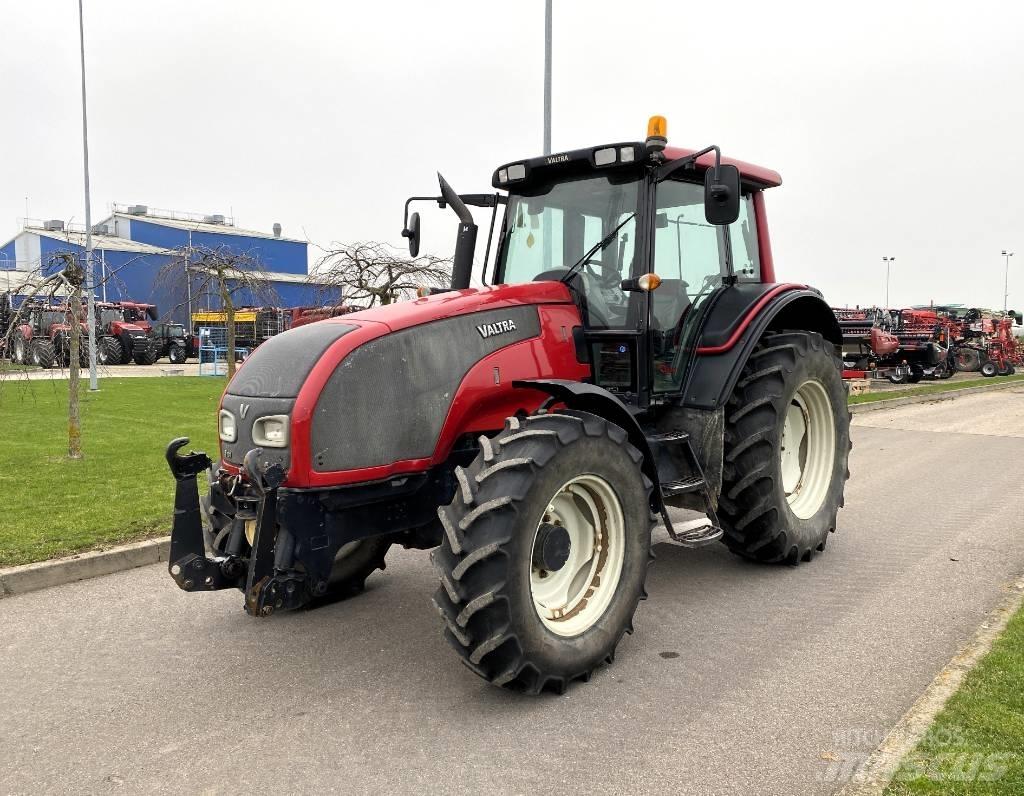Valtra T 131 Traktory