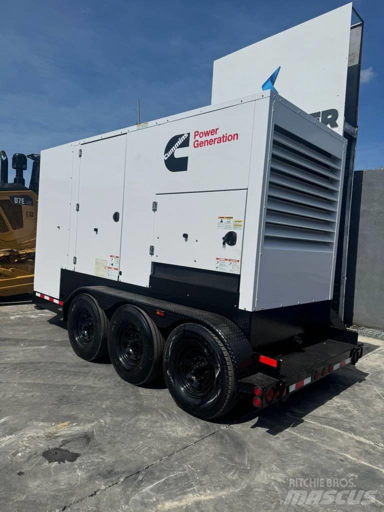 Cummins C 300 D6R Naftové generátory