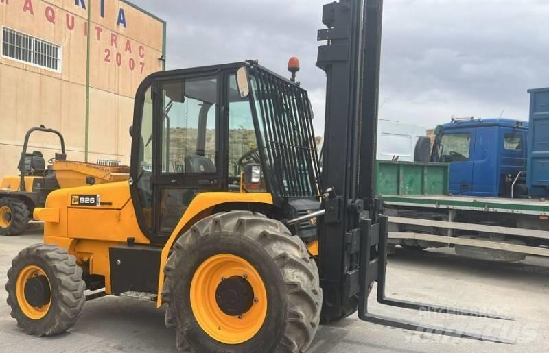 JCB 926 Terénní vysokozdvižné vozíky
