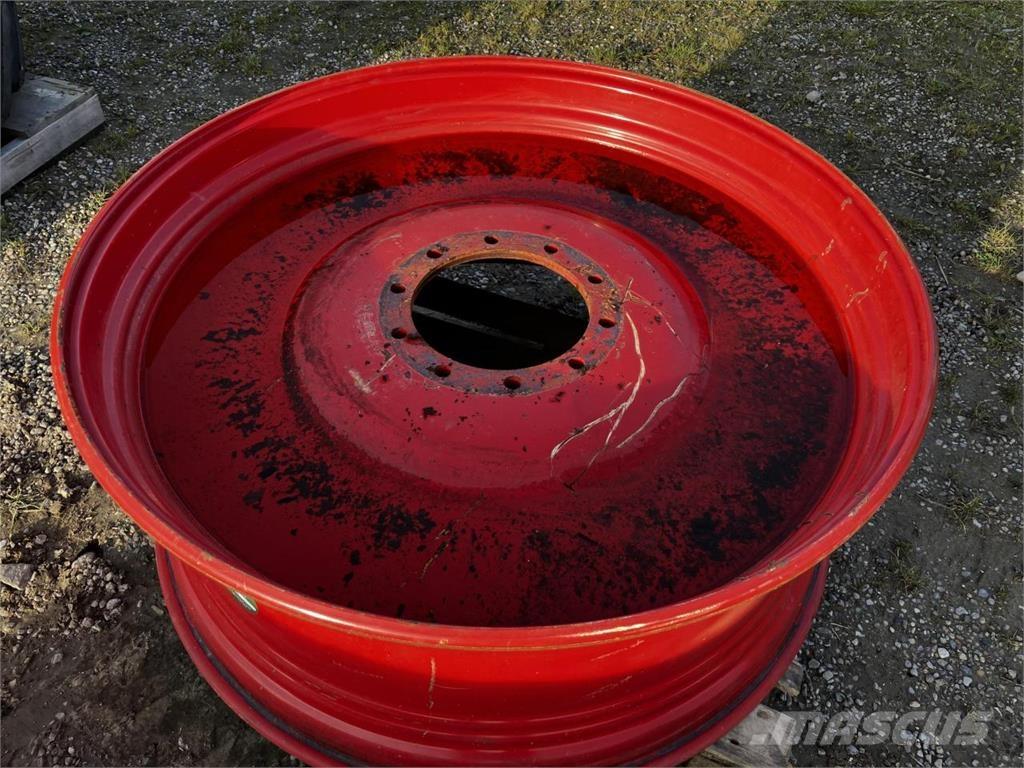 Fendt 18x46 Pneumatiky, kola a ráfky