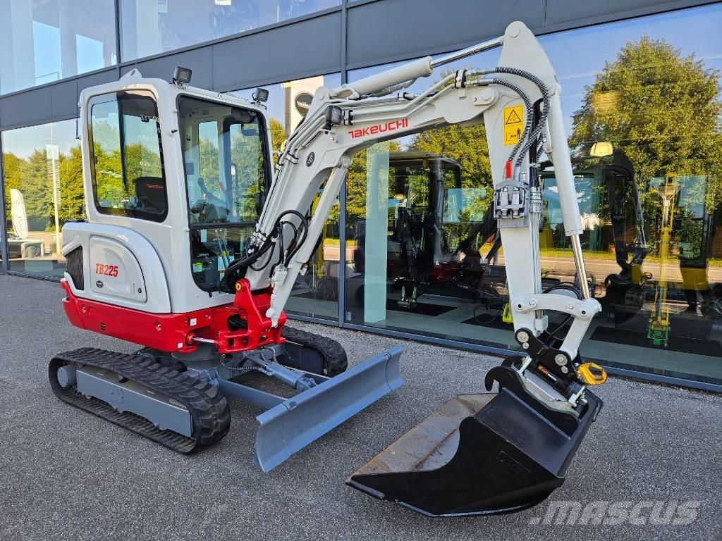 Takeuchi TB 225 Mini rýpadla < 7t