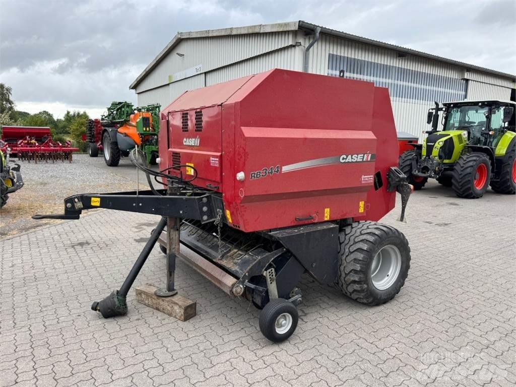 Case IH RB 344 Lis na válcové balíky