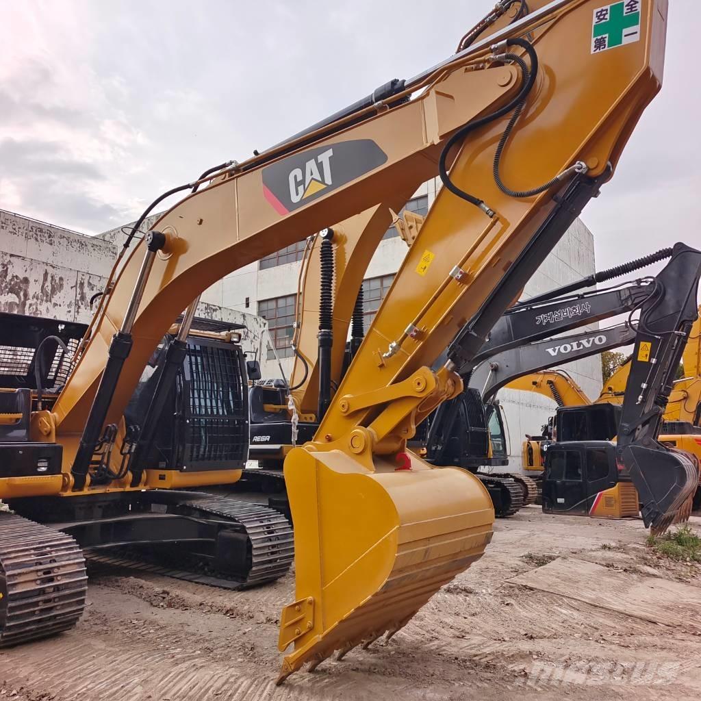 CAT 324 D L Pásová rýpadla