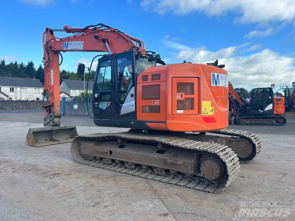 Hitachi ZX225 USLC-6 Pásová rýpadla