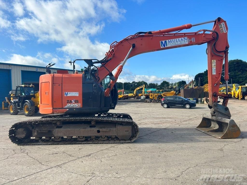 Hitachi ZX225 USLC-6 Pásová rýpadla