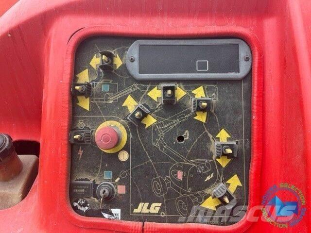 JLG 450AJ Kloubové plošiny