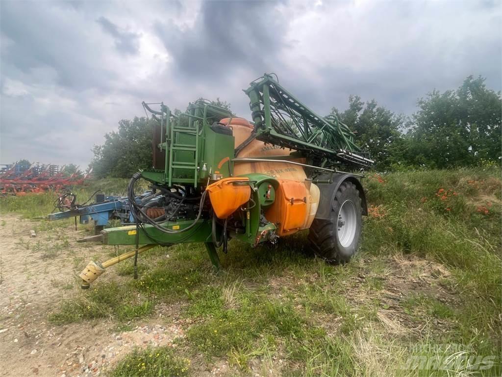 Amazone UX 4200 Tažené postřikovače