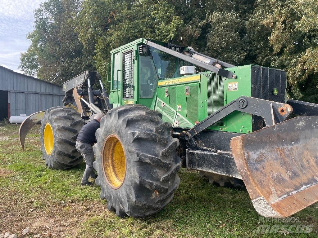 John Deere 748 H II Lesní traktory