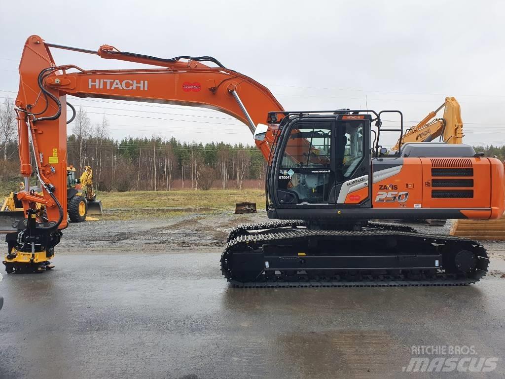 Hitachi ZX250LC-7 Pásová rýpadla