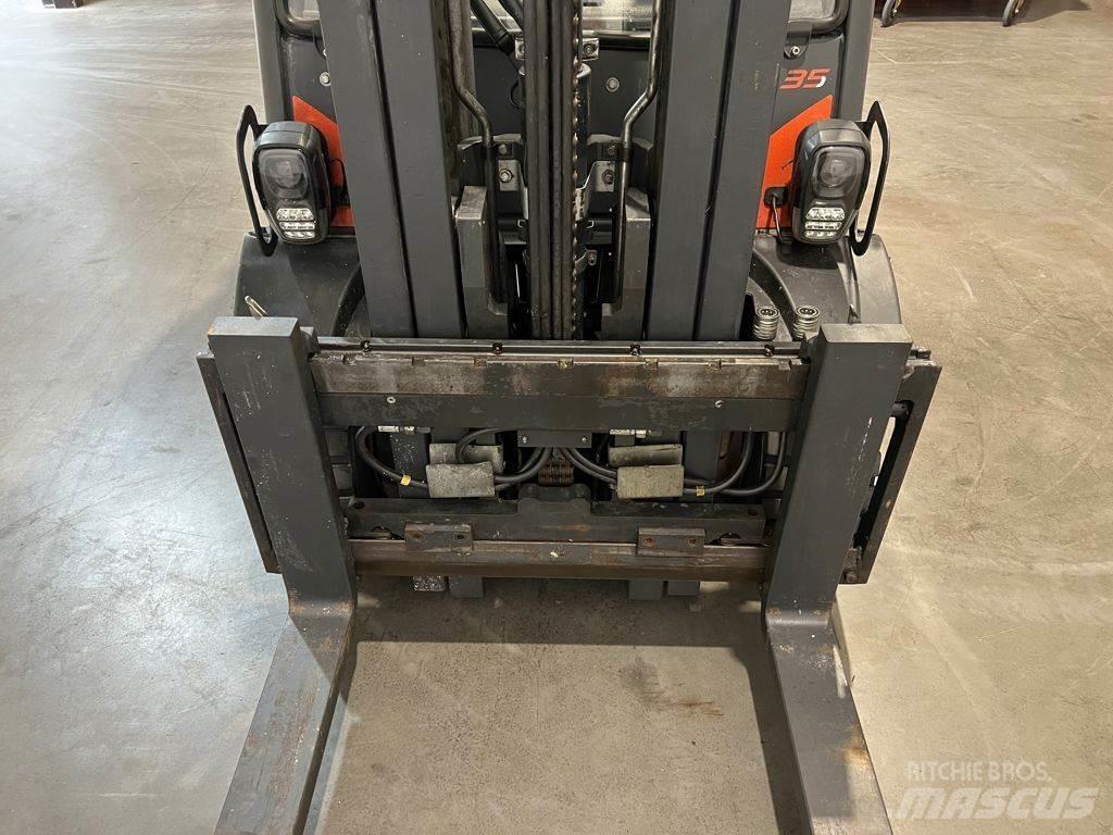 Linde H35D-02 Dieselové vozíky