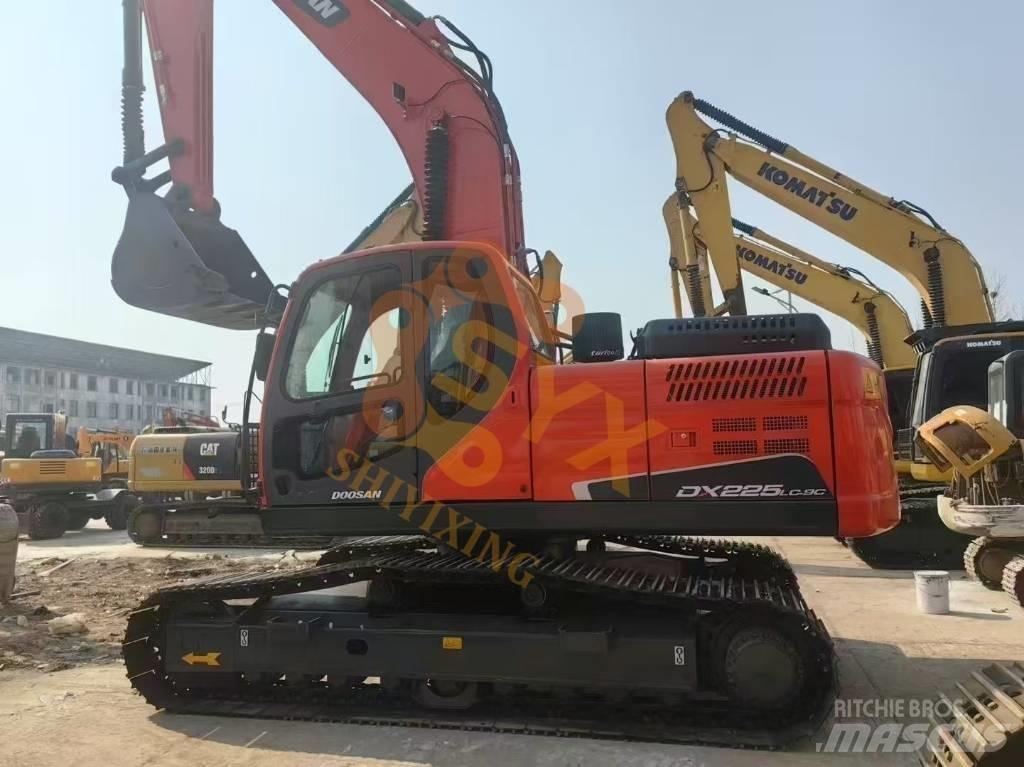 Doosan DX 225 LC Pásová rýpadla