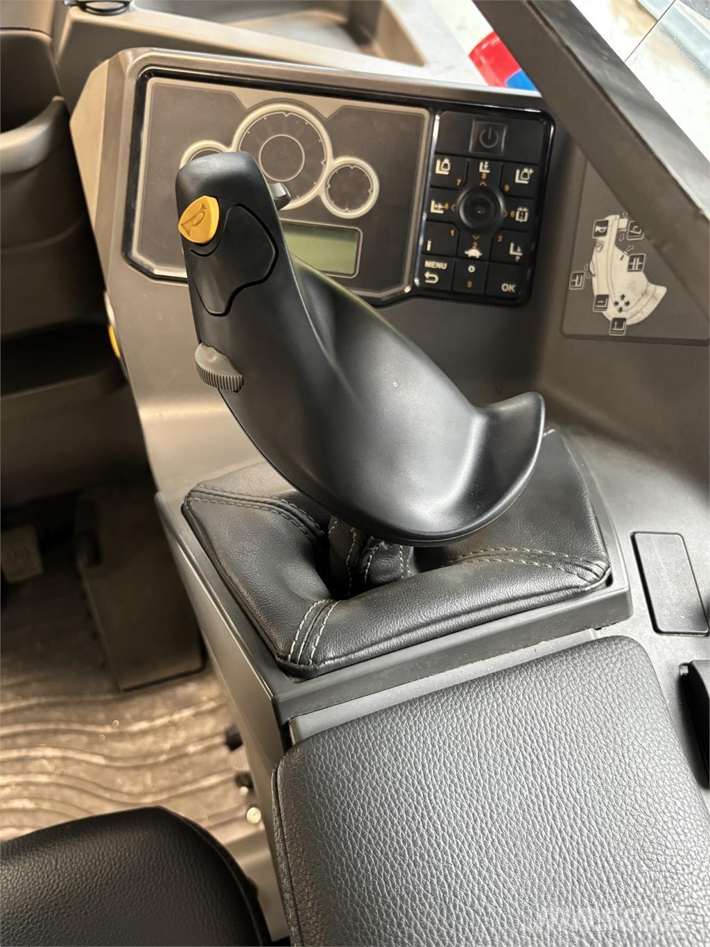 Atlet UHD200 Retraky