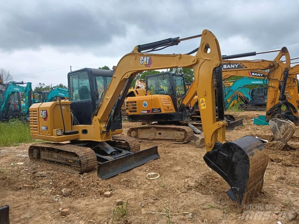 CAT 306E2 Mini rýpadla < 7t