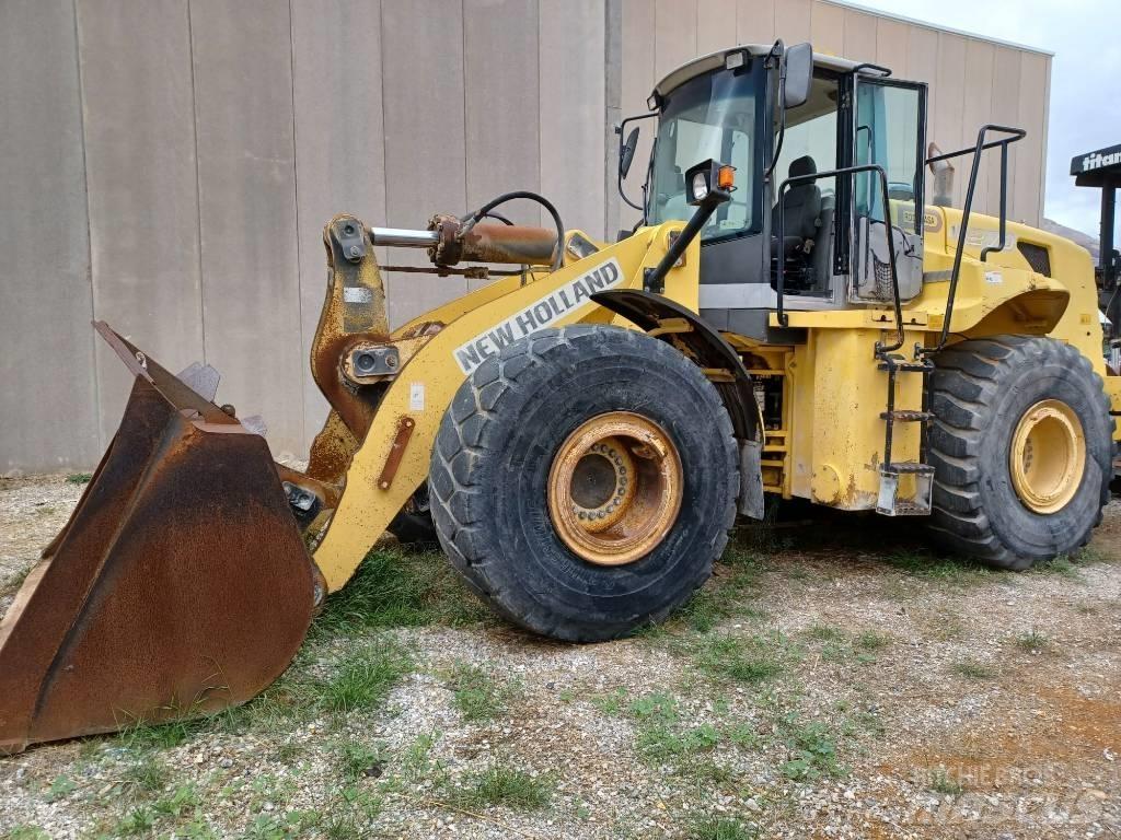 New Holland W271 Kolové nakladače