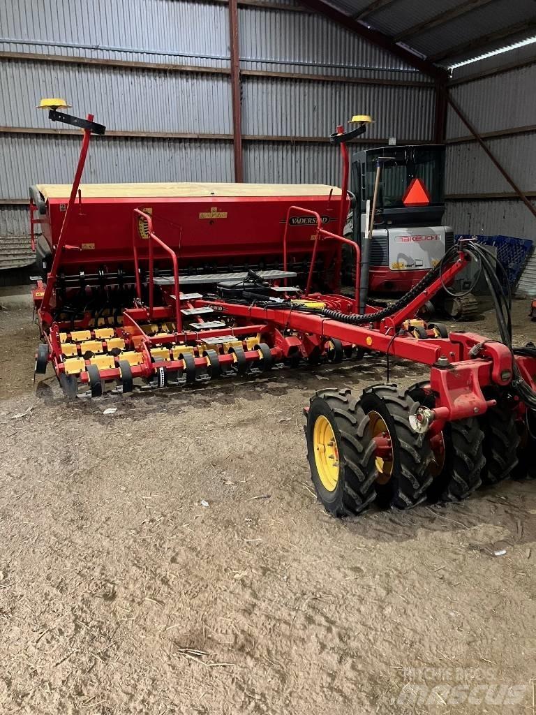 Väderstad Rapid400C Kombinované secí stroje