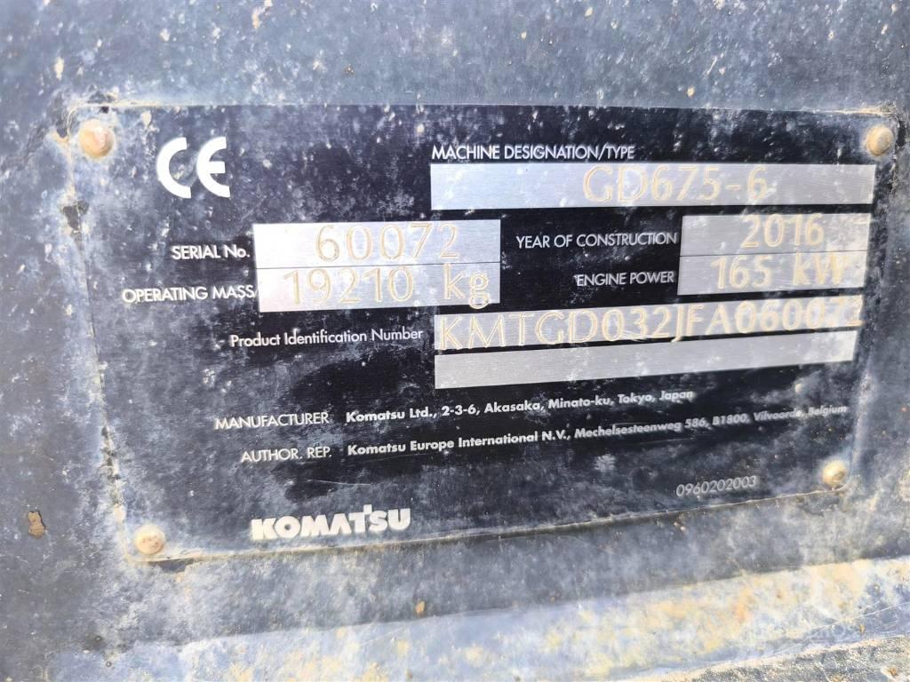 Komatsu GD 675-6 Grejdry