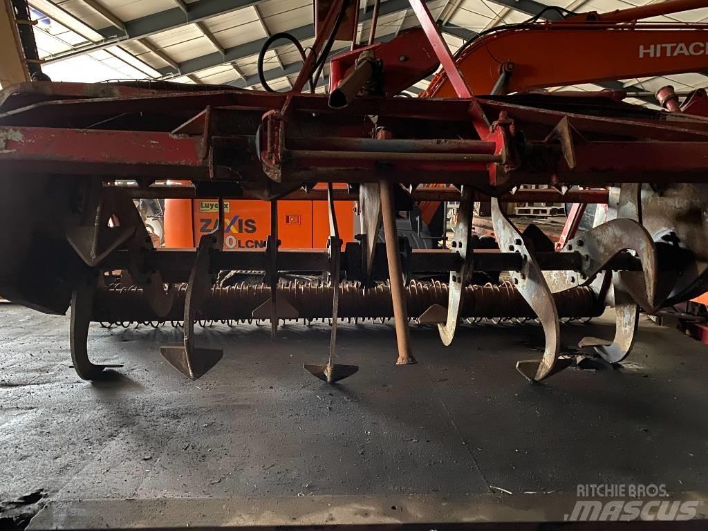  Spitmachine 2.5 M Další stroje na zpracování půdy a příslušenství