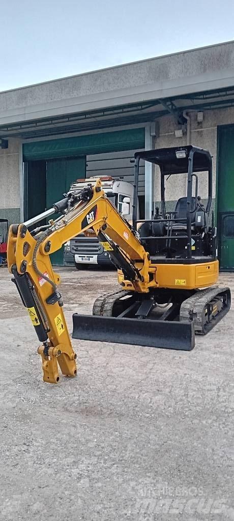 CAT 303 E CR Pásová rýpadla