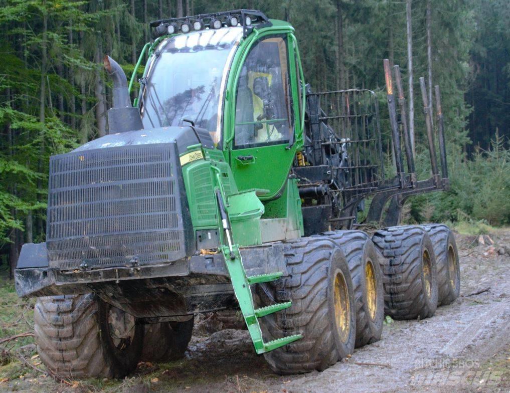 John Deere 1210 E Vyvážecí traktory