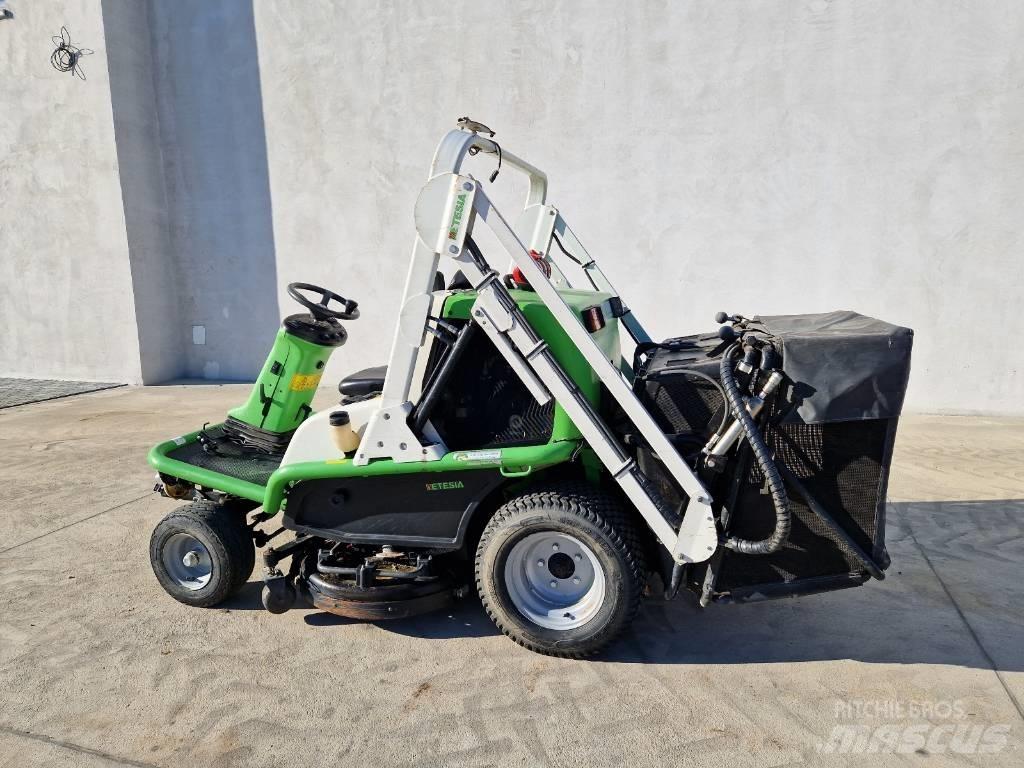 Etesia 124D Sekačky namontované a tažené