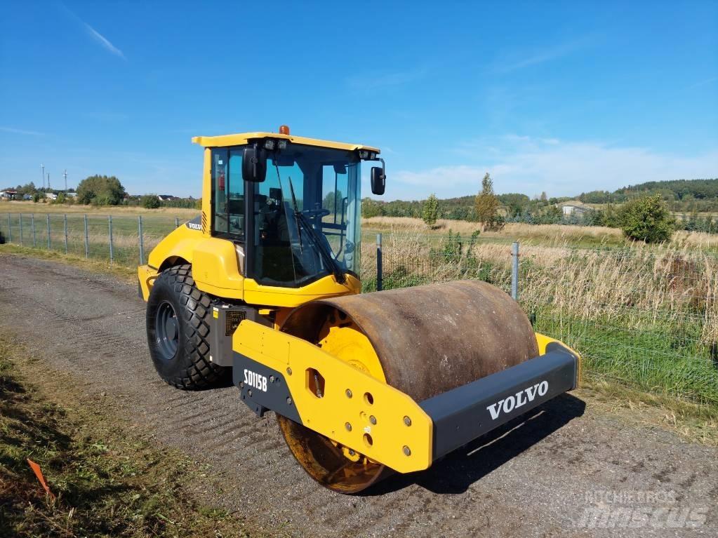 Volvo SD 115 B Tahačové válce
