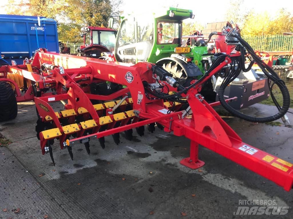 Väderstad TD300 Kultivátory