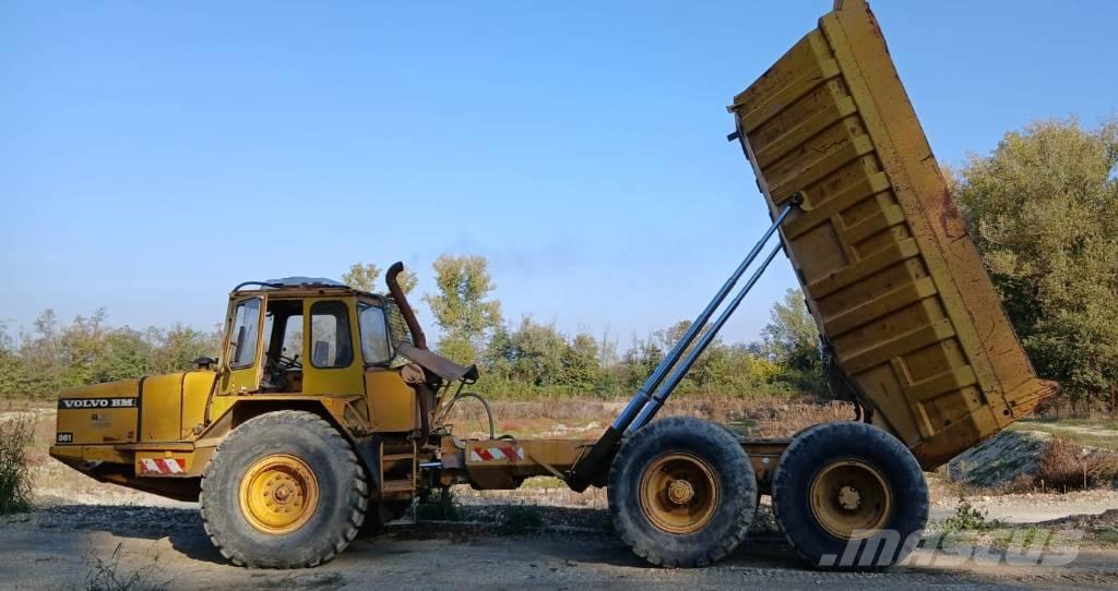 Volvo BM 861 Kloubové dempry
