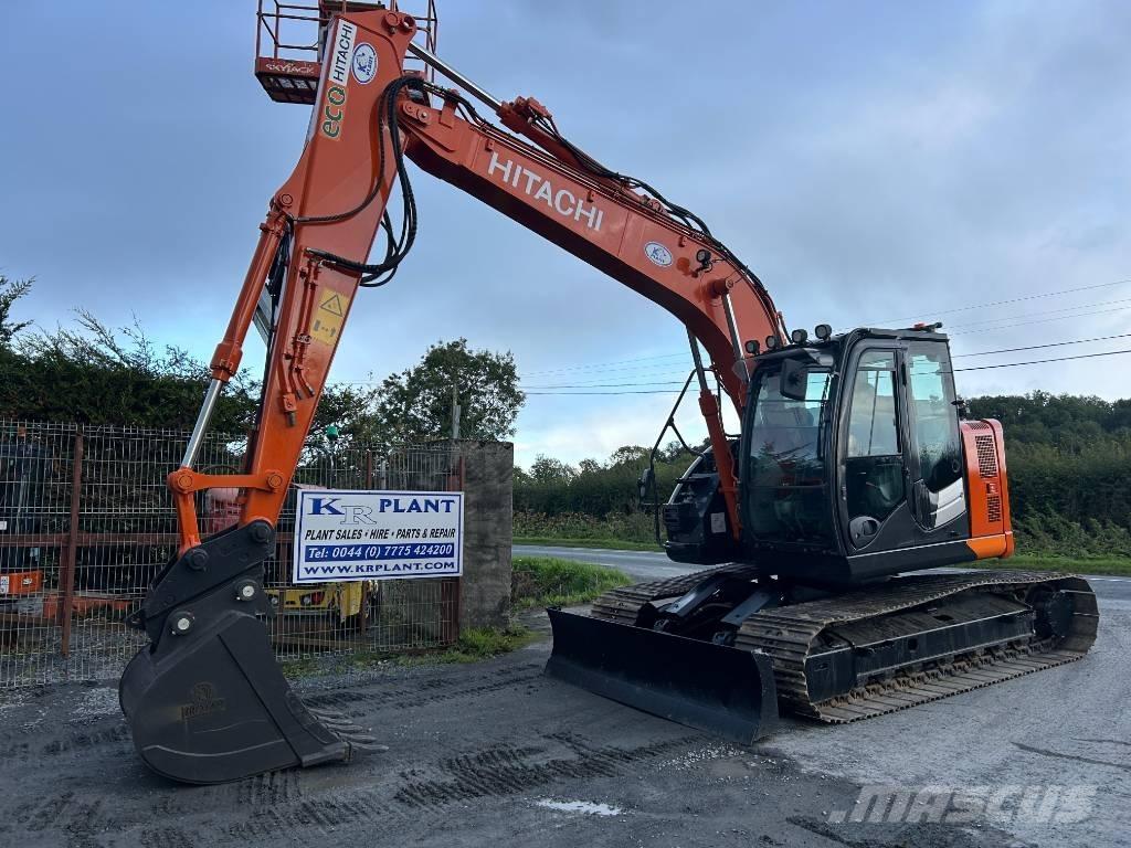 Hitachi ZX 135 US-6 Pásová rýpadla