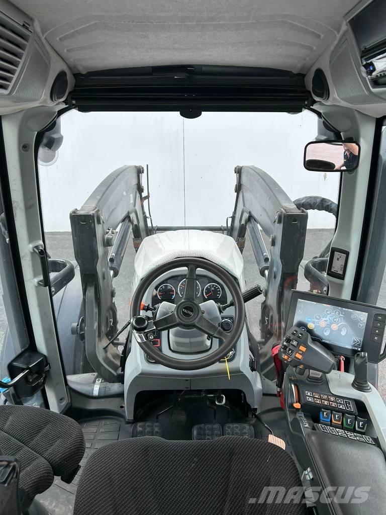 Valtra N 174 Traktory