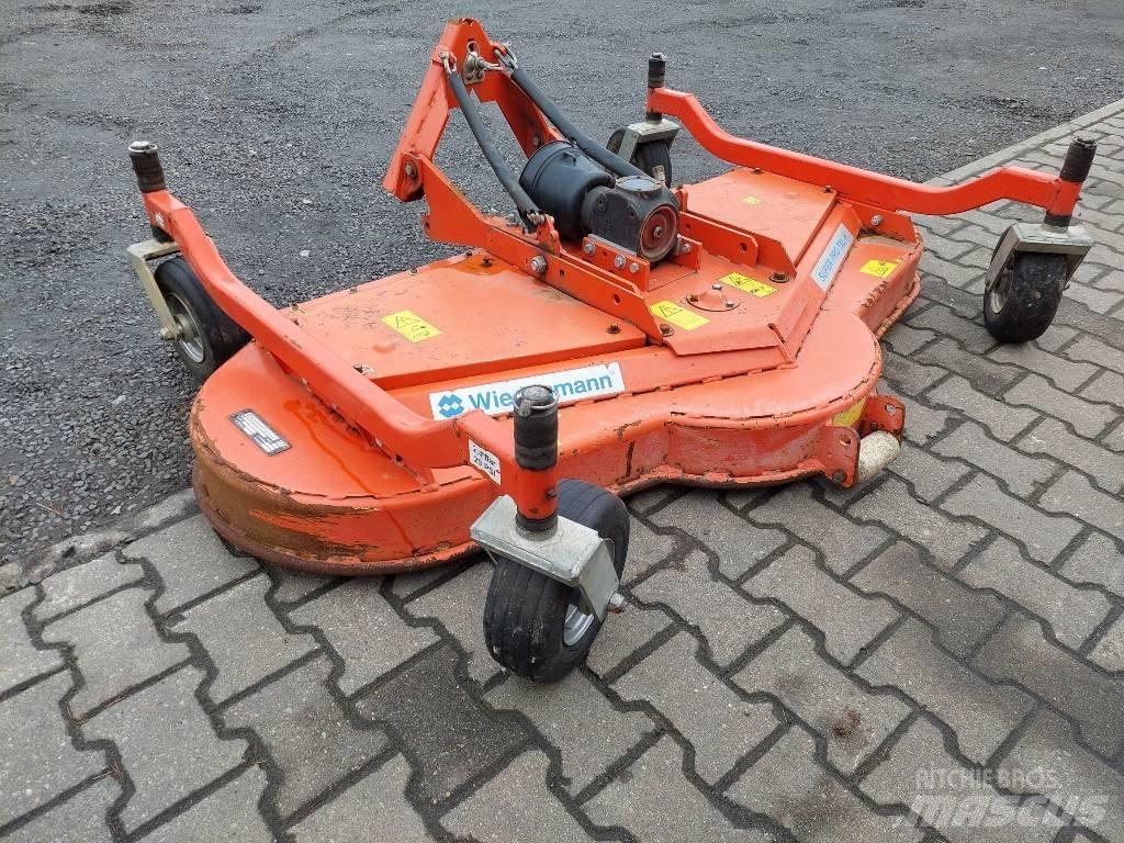 Wiedenmann RMR 180H Sekačky namontované a tažené