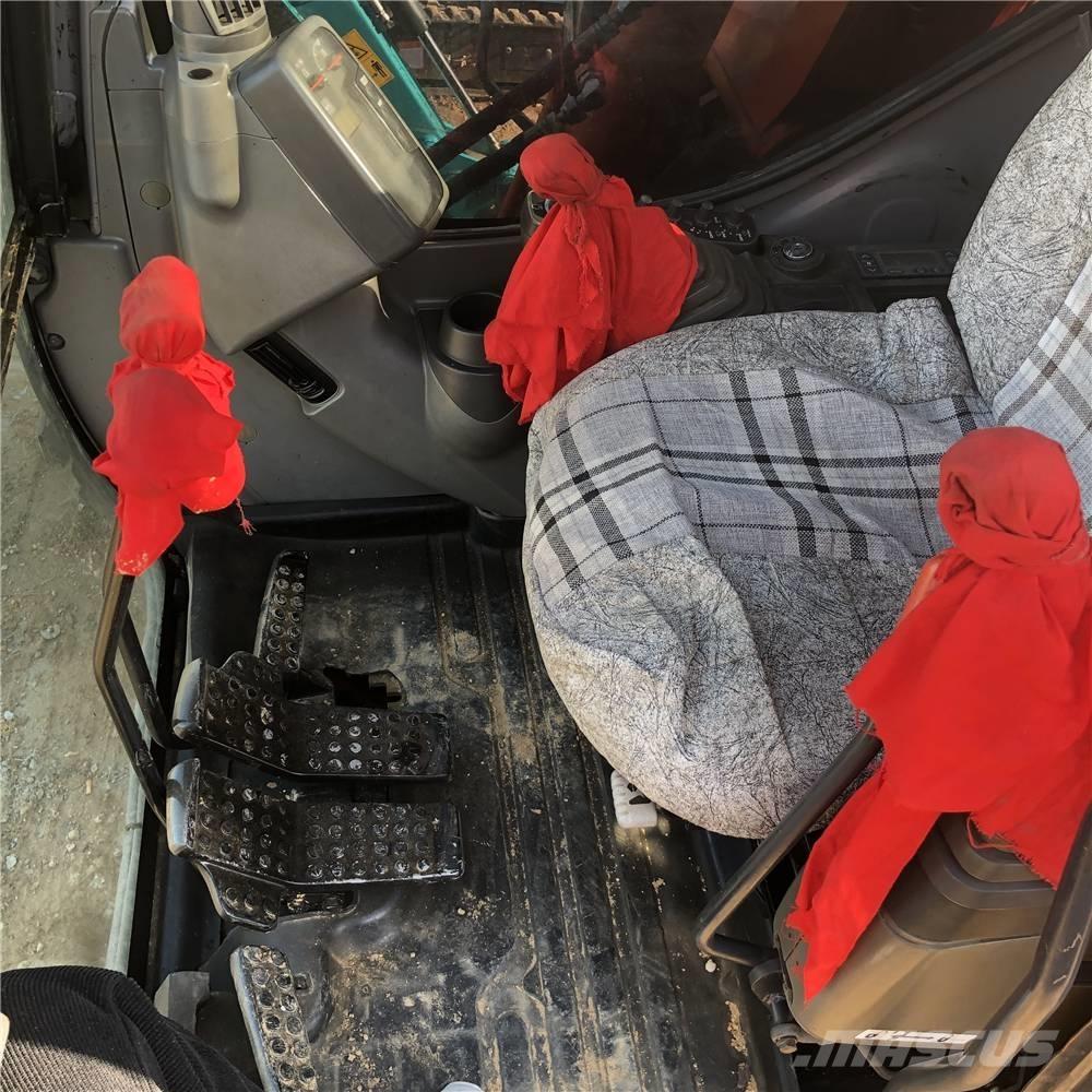 Hitachi ZX70-5A Midi rýpadla 7t - 12t