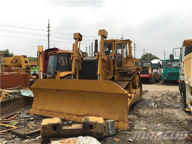 CAT D7R Pásové dozery