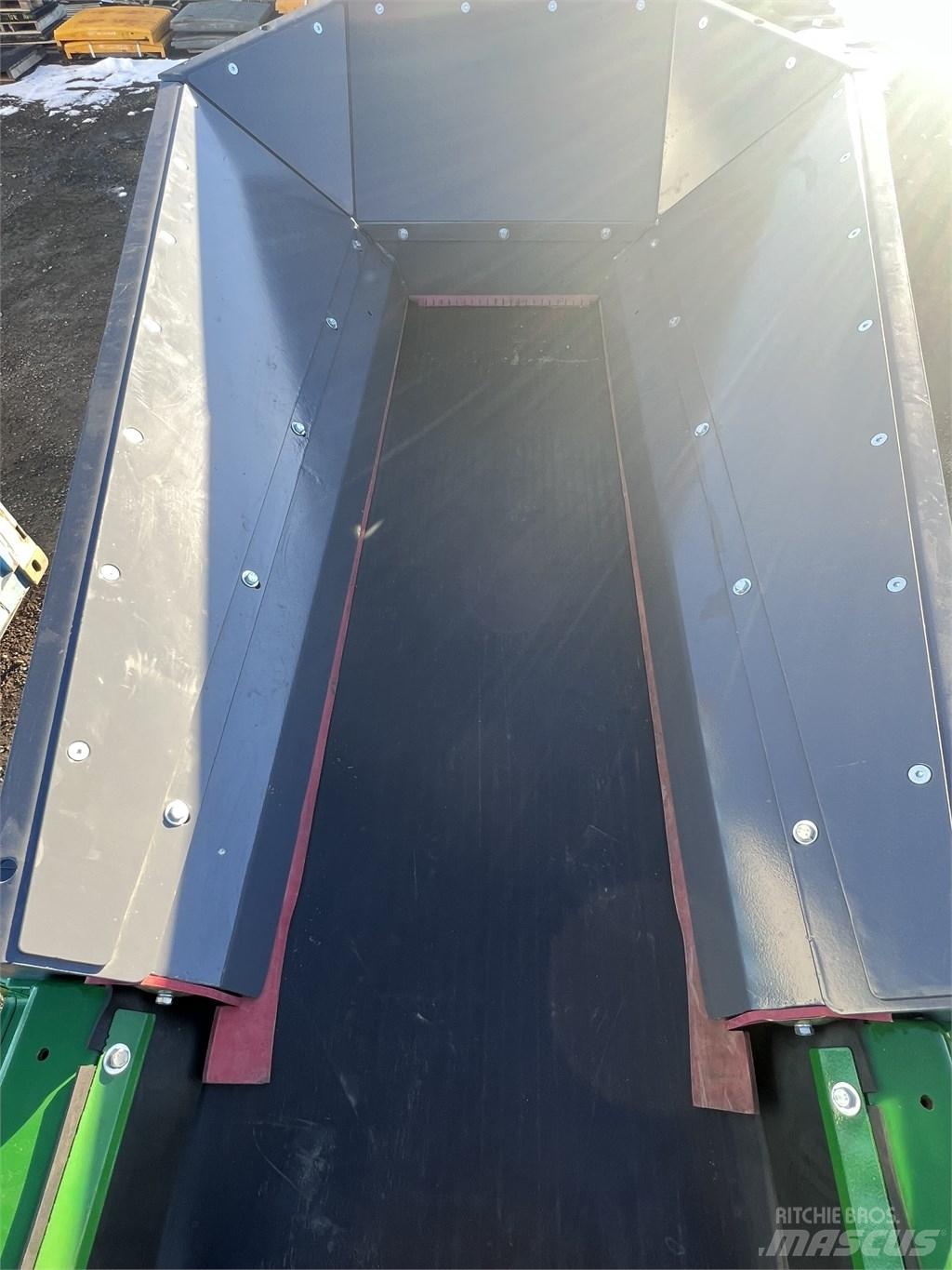 McCloskey EC65T Dopravníky