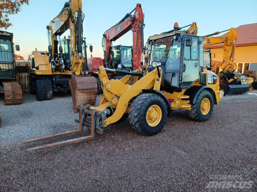CAT 907 M Kolové nakladače