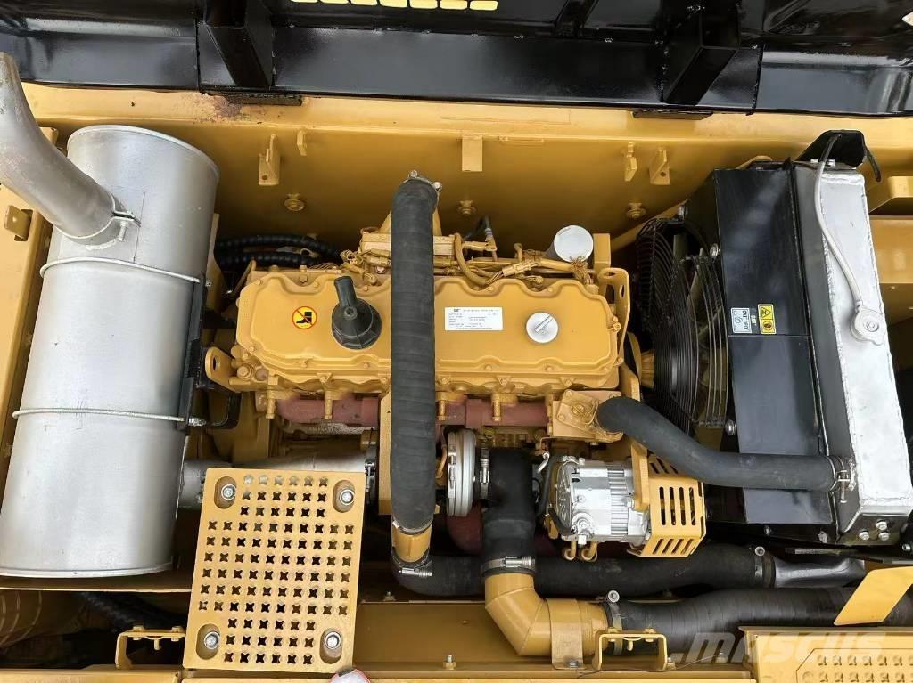 CAT 325 C L Pásová rýpadla