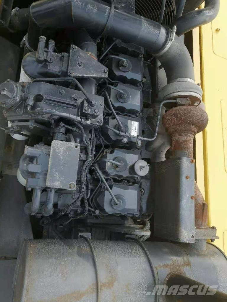 Komatsu PC 400-7 Pásová rýpadla