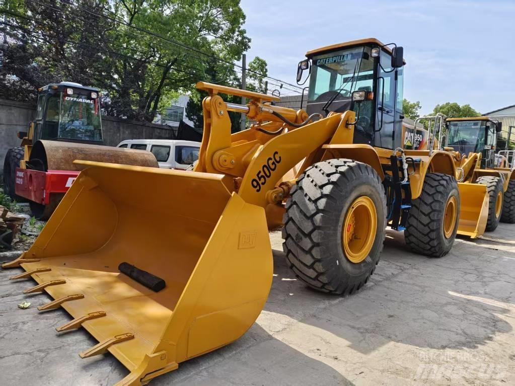 CAT 950 GC Kolové nakladače