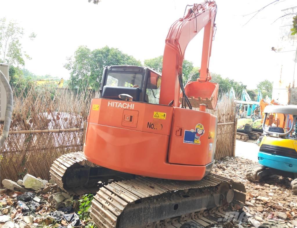 Hitachi ZX75US-3 Midi rýpadla 7t - 12t