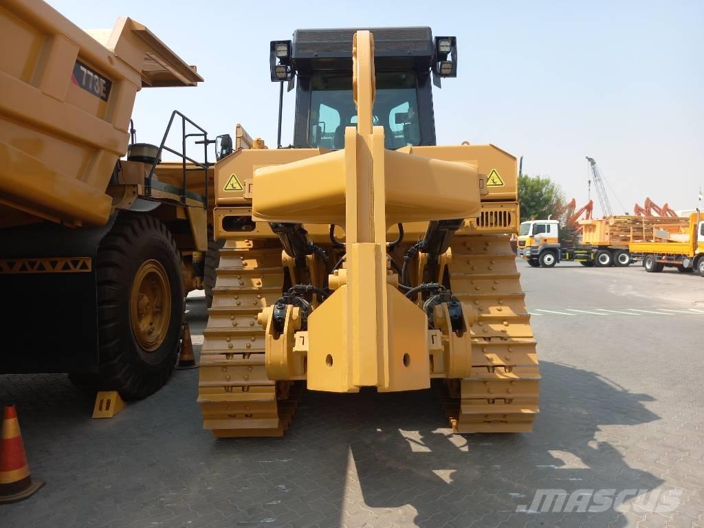 CAT D8T (Jebel Ali) Pásové dozery