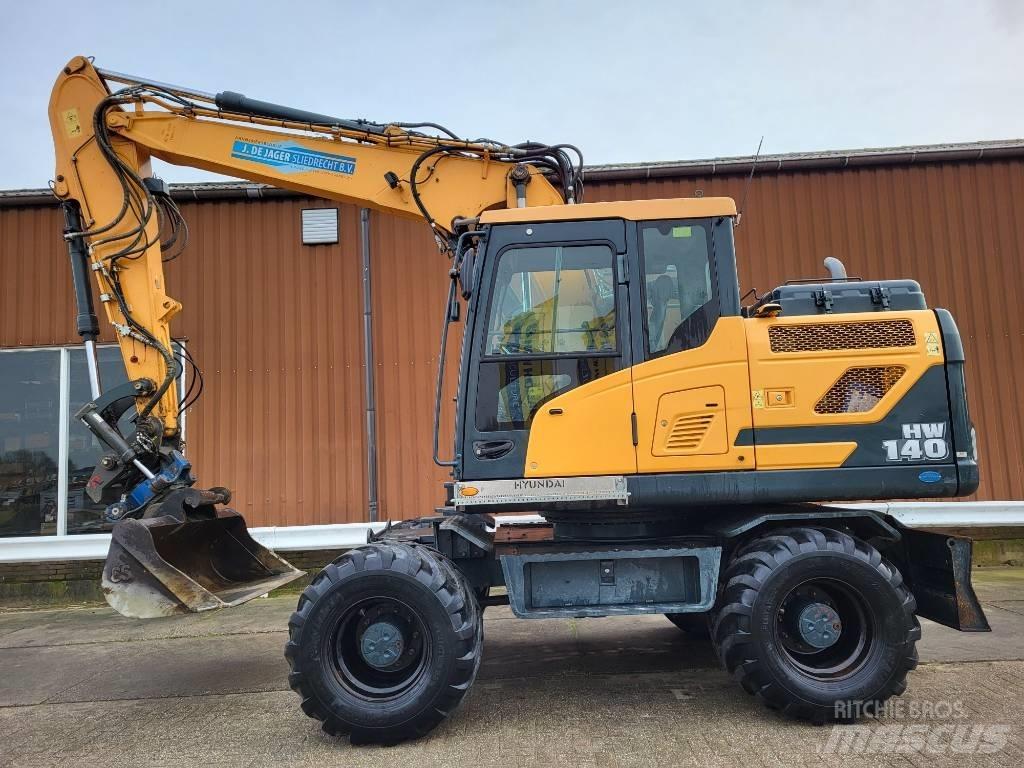 Hyundai HW 140 Jeřáby pro těžký terén